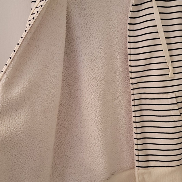 EUC Merona striped zippered sweatshirt with hoodie. - Picture 6 of 9